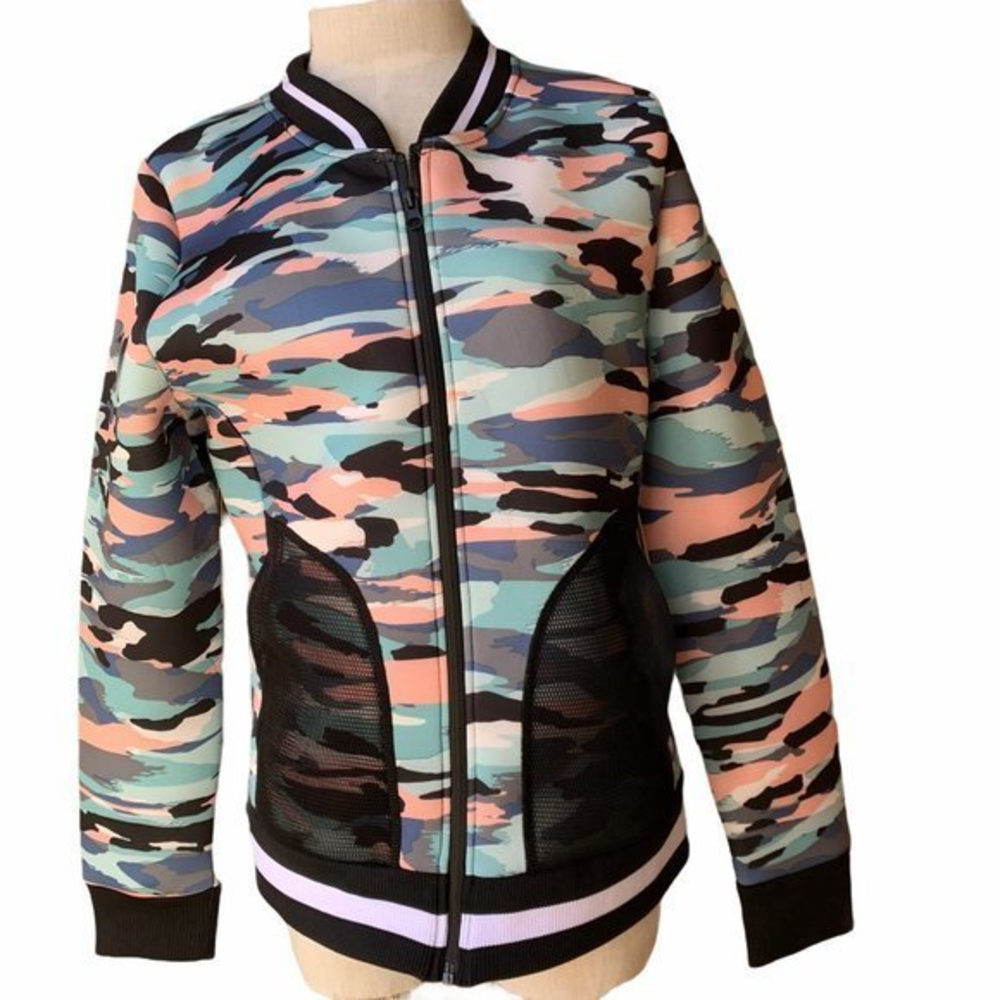 NWT‎ C&C California Women’s Large Camo Scuba Bomber